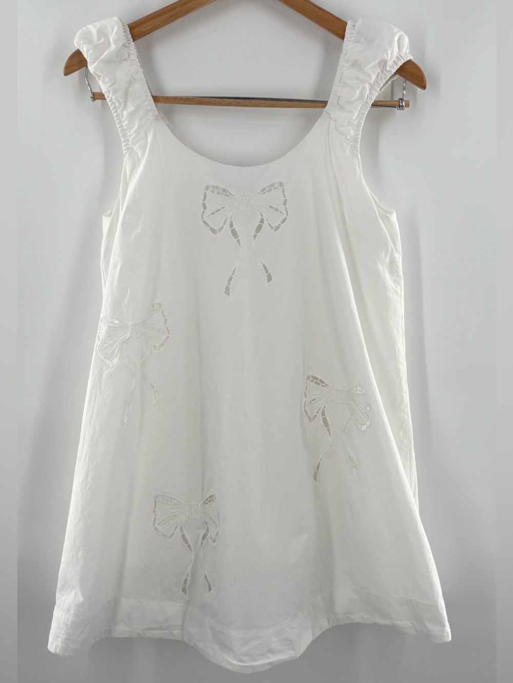 Mable Sleeveless White Mini Dress Bow Ribbon Cut Out Detail Size S